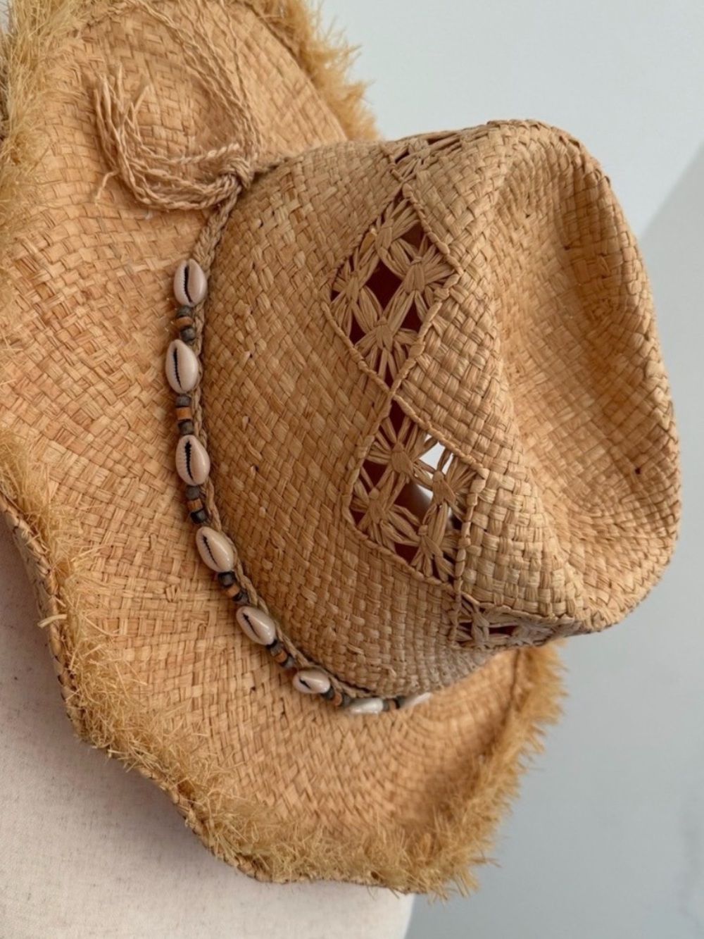 BASS PRO SHOPS Hat Straw Tan Western Distressed Brim